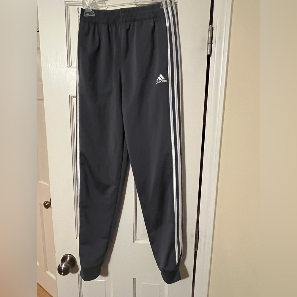 Adidas size large 14-16 kids joggers
